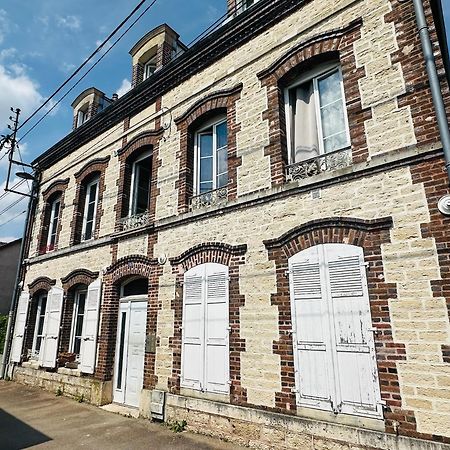 Studio 12 Proche Centre Ville Avec Wifi Parking Troyes Exterior foto